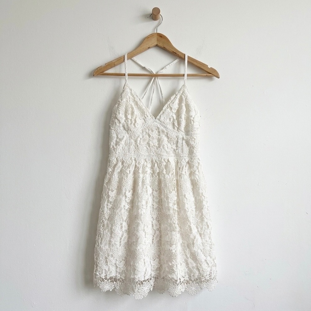 Abercrombie & Fitch White Floral Lace Mini Dress‎ Strappy Back V-Neck Size Small